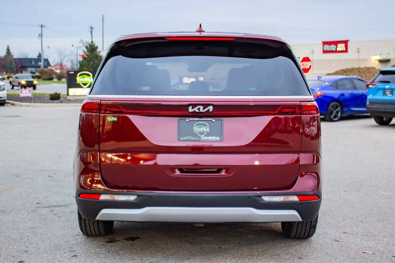 2023 Kia Carnival EX