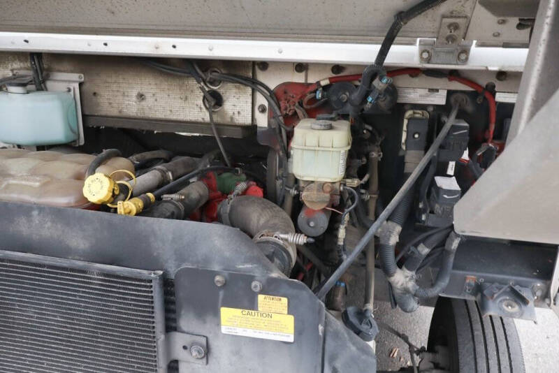 2015 Freightliner MT45 Chassis