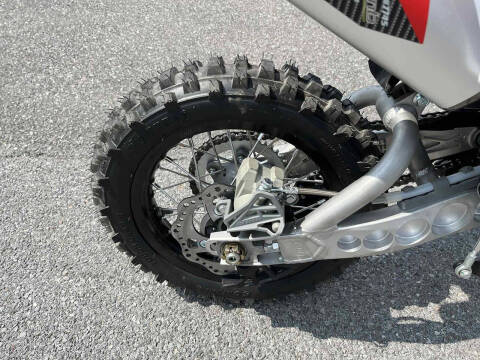 2024 Thumpstar Hunge 110