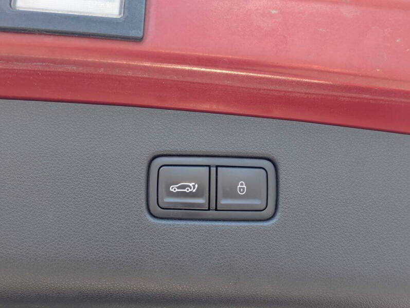 2023 Genesis GV70 2.5T Standard