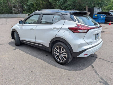 2021 Nissan Kicks SR