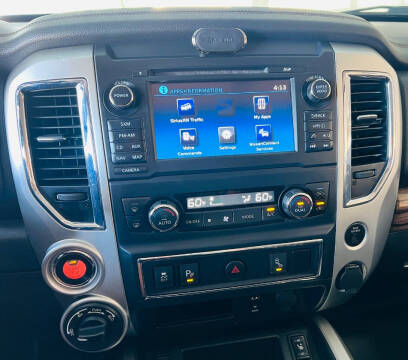 2017 Nissan Titan SL