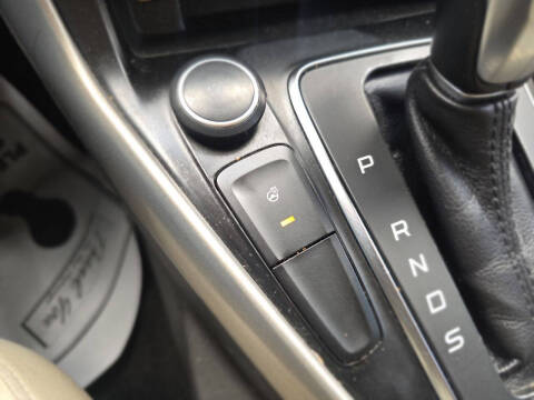 2017 Ford Focus Titanium