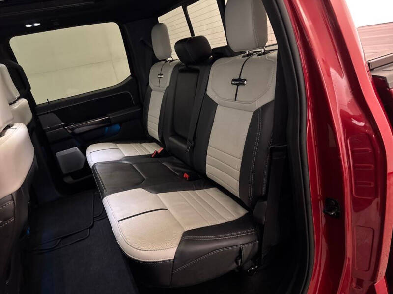 2024 Ford F-150 Lightning Platinum