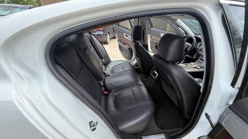 2013 Jaguar XF 2.0T