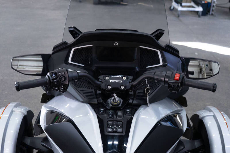 2023 Can-Am Spyder RT Limited