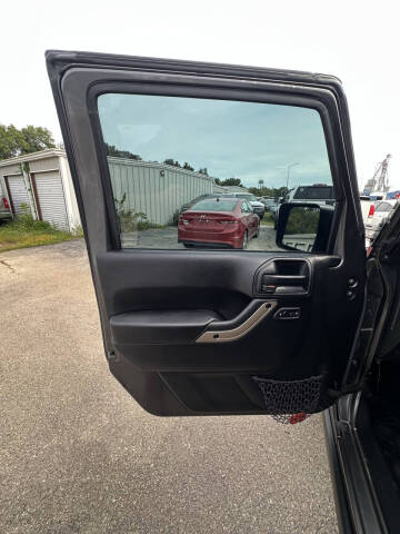 2017 Jeep Wrangler Unlimited Sahara