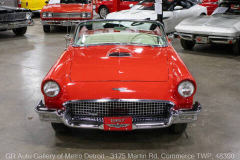 1957 Ford Thunderbird