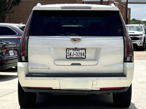 2015 Cadillac Escalade Luxury