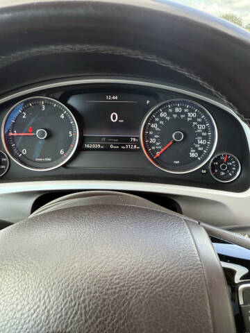 2011 Volkswagen Touareg TDI Executive