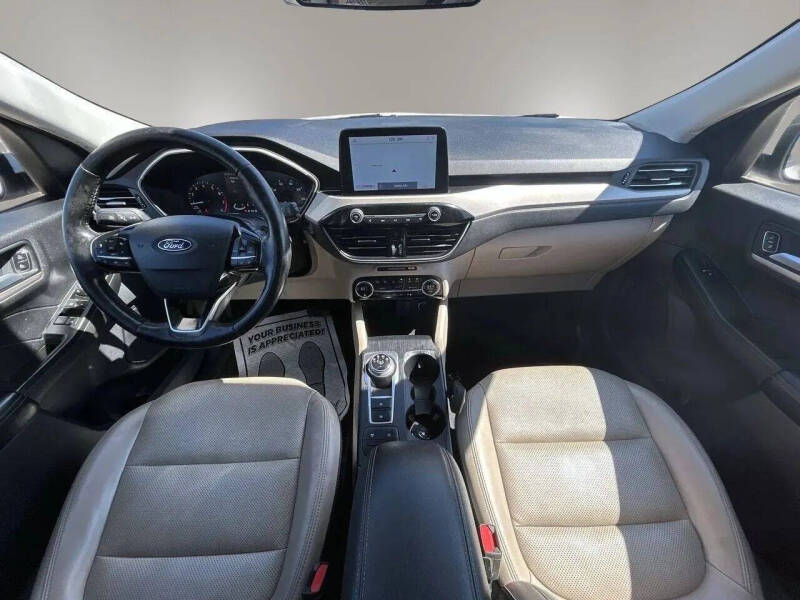 2021 Ford Escape SEL
