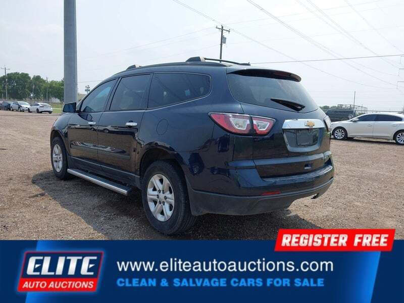 2016 Chevrolet Traverse LS