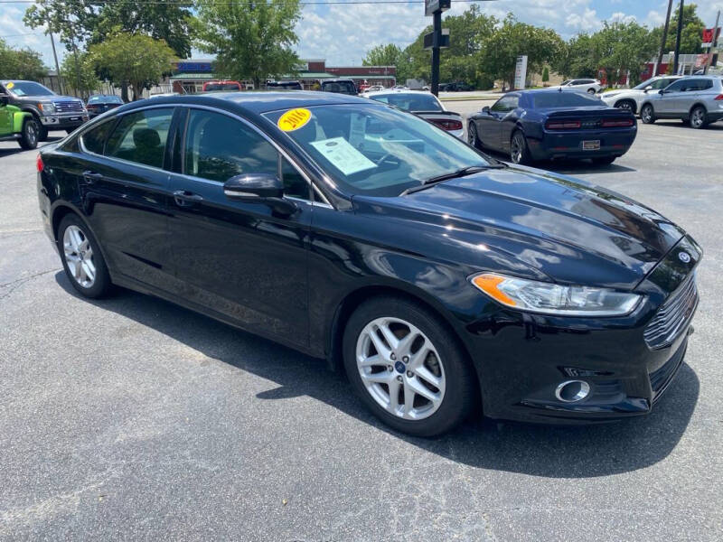2016 Ford Fusion SE