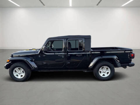 2022 Jeep Gladiator Sport S