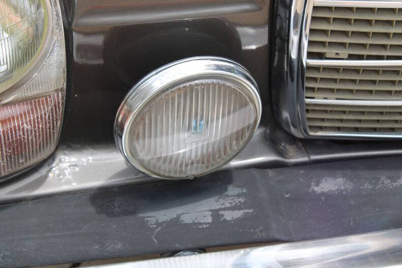 1976 Mercedes-Benz 300-Class
