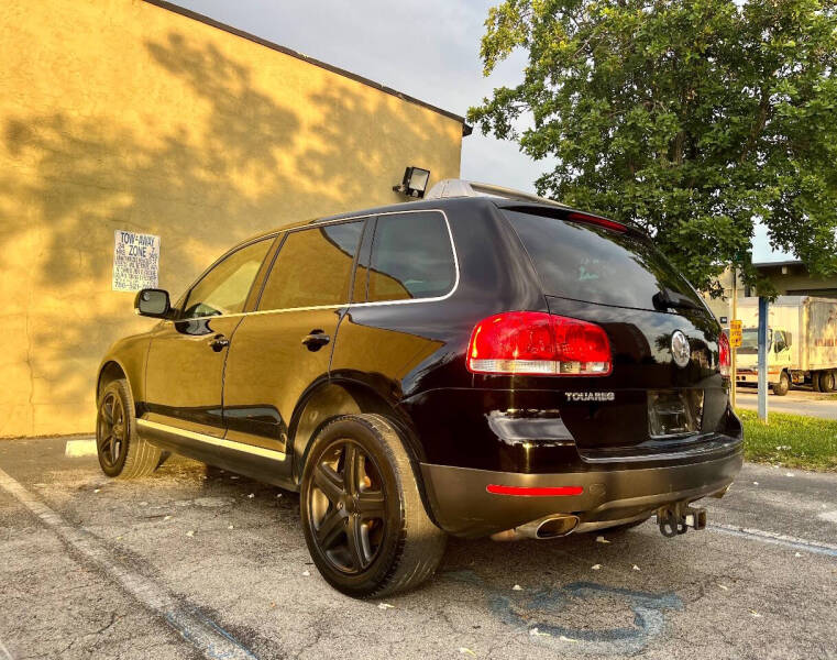 2004 Volkswagen Touareg V8