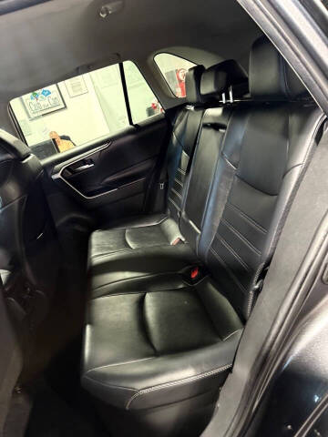 2021 Toyota RAV4 Hybrid XLE Premium