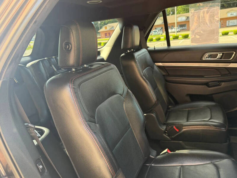 2018 Ford Explorer Sport