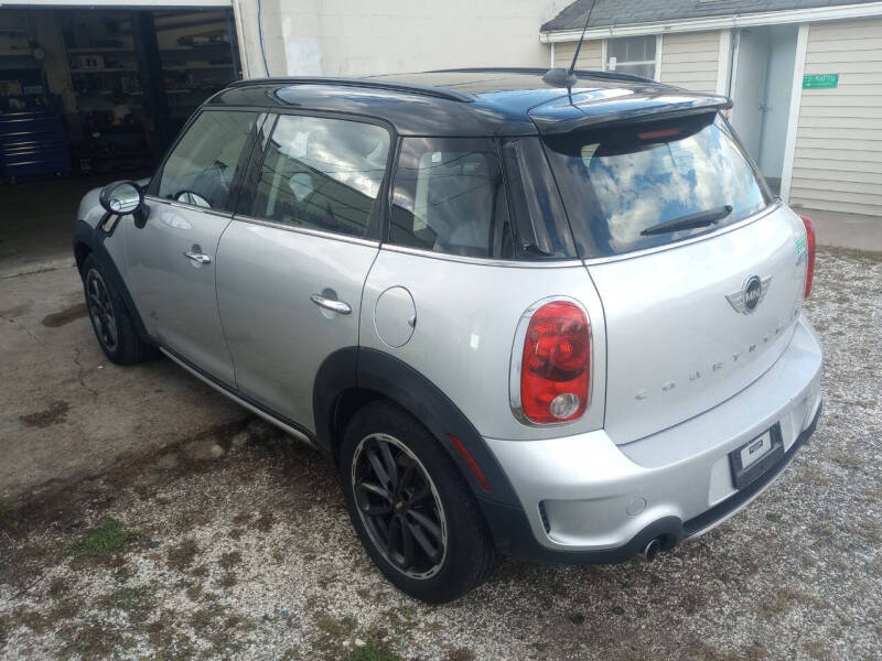 2015 MINI Countryman Countryman S photo 5