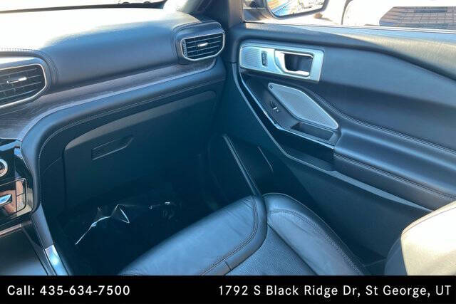 2023 Ford Explorer Hybrid Platinum