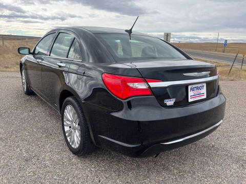2011 Chrysler 200 Limited