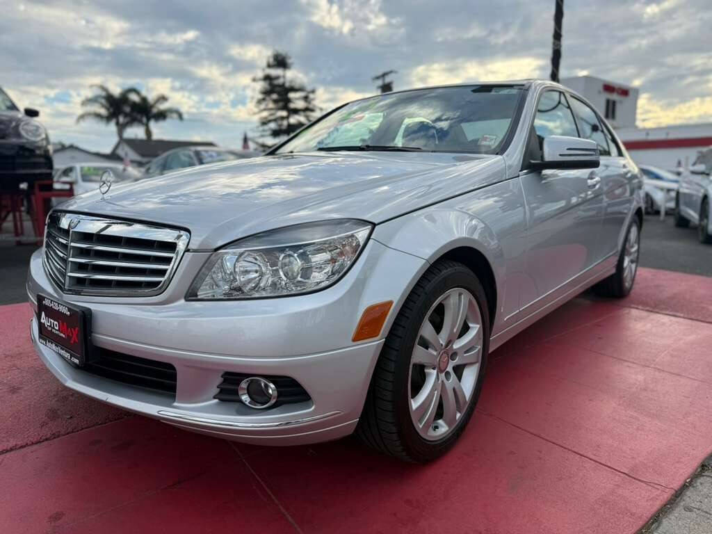 2011 Mercedes-Benz C-Class C 300 Luxury 4dr Sedan's photo