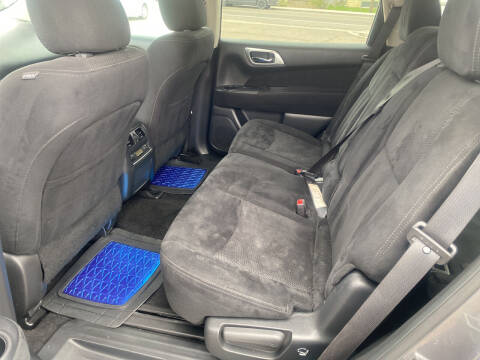 2016 Nissan Pathfinder S