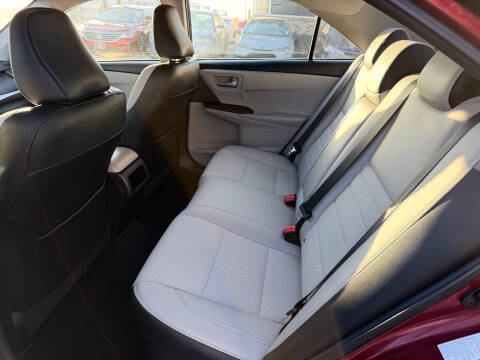 2017 Toyota Camry SE