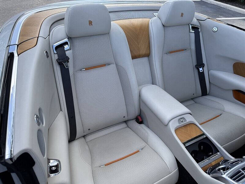 2019 Rolls-Royce Dawn 19