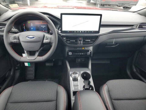 2025 Ford Escape Hybrid ST-Line