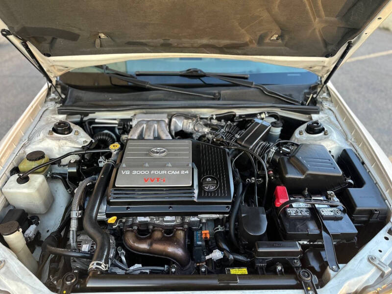 2001 Toyota Avalon XLS