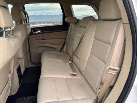 2020 Jeep Grand Cherokee Laredo E