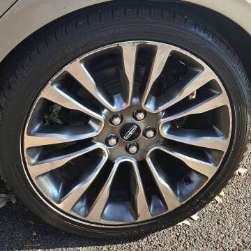 2017 Lincoln Continental Reserve