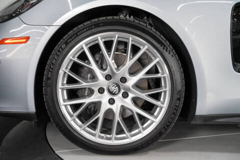 2022 Porsche Panamera Platinum Edition