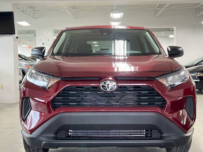 2022 Toyota RAV4 LE photo 2