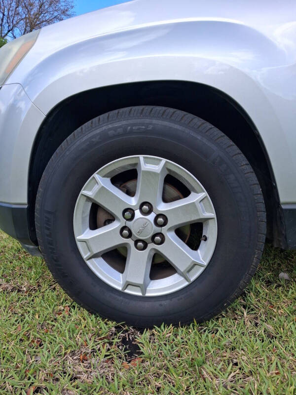 2013 GMC Acadia SLE-2