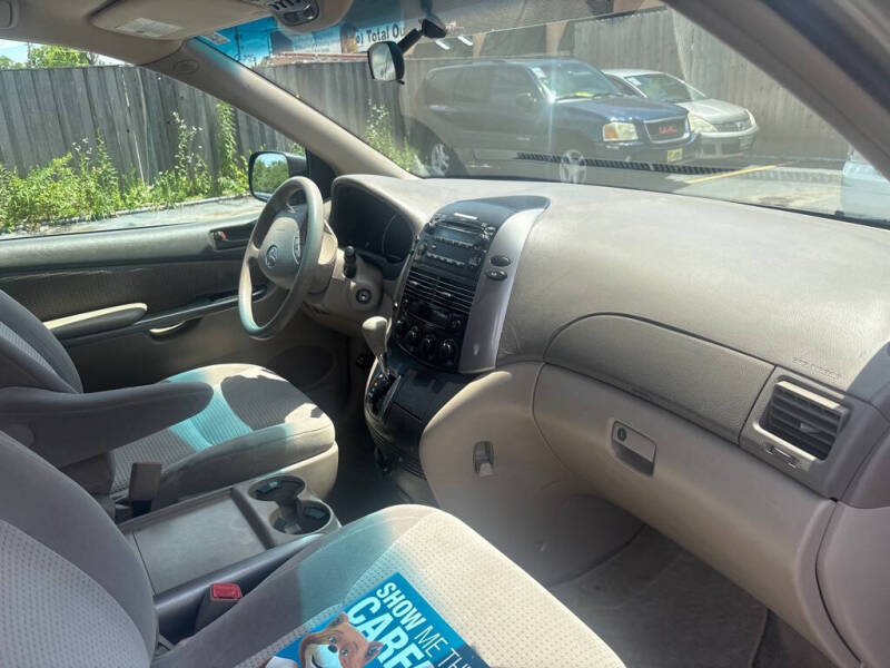 2006 Toyota Sienna