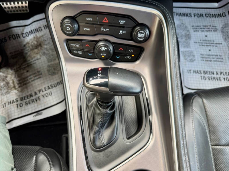 2019 Dodge Challenger SXT