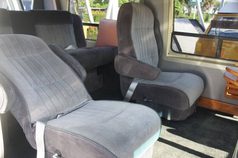 1990 Ford E-Series E-150