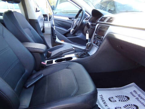 2013 Volkswagen Passat SE PZEV