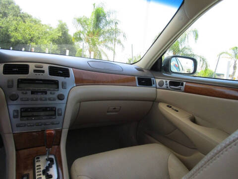 2005 Lexus ES 330