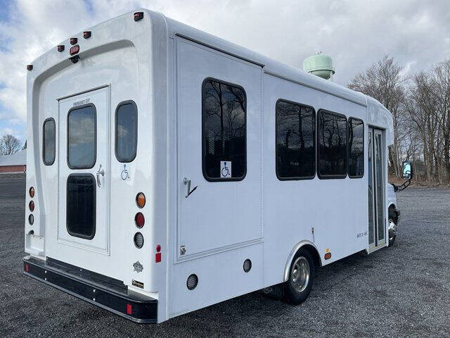 2022 Chevrolet Express 4500