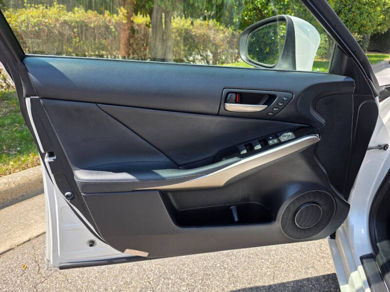 2018 Lexus IS 300