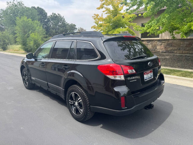 Image 6 of 2012 Subaru Outback 2.5i