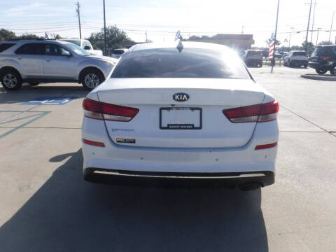 2020 Kia Optima LX