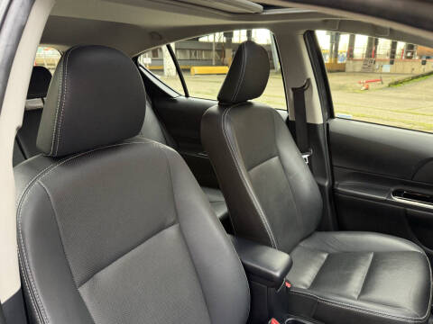 2018 Toyota Prius c Four