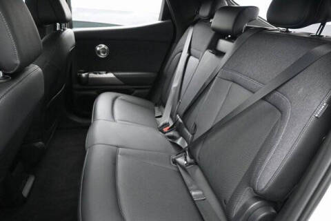 2025 Genesis GV60 Standard