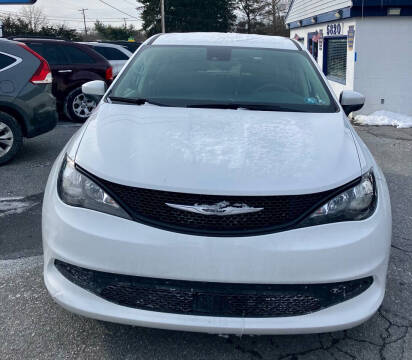 2022 Chrysler Voyager LX