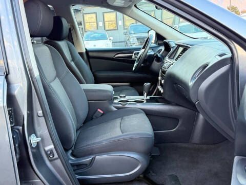 2017 Nissan Pathfinder