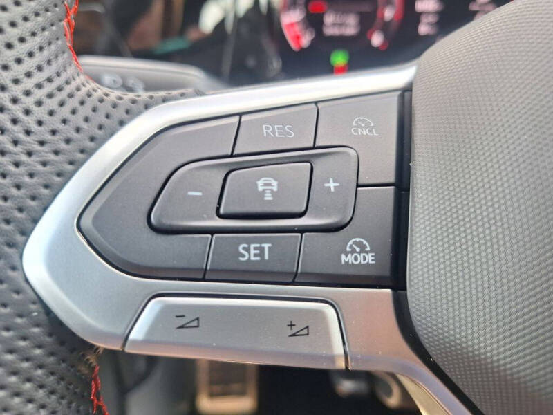 2026 Volkswagen Golf GTI SE